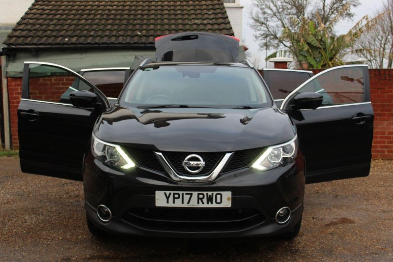 NISSAN QASHQAI