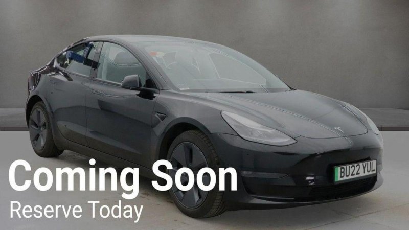 TESLA MODEL 3