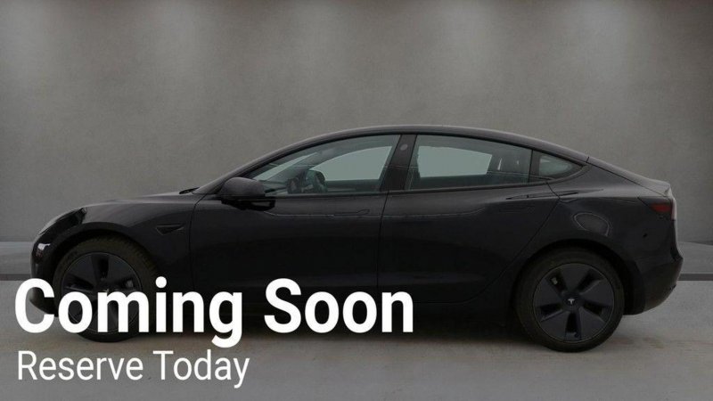 TESLA MODEL 3